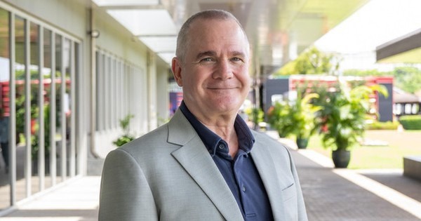 TS RMIT hiến kế ứng dụng AI theo dõi mực nước hồ chứa, có thể cảnh báo lũ sớm trước 48 - Bizcom Customer nền tảng CRM thông minh giúp xây dựng mối quan hệ khách hàng bền vững