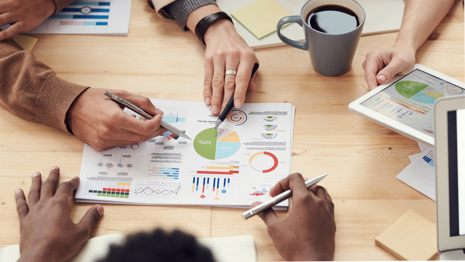 Bizcom giúp Agency quản lý khách hàng, nhân sự và dự án hiệu quả như thế nào?
