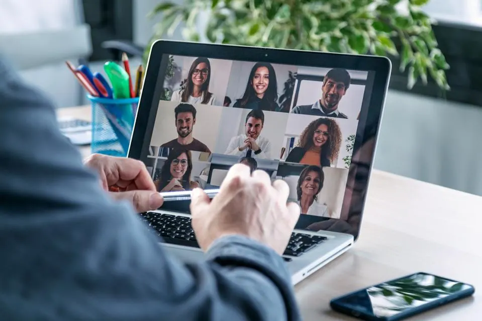 Cách Bizcom giúp quản lý nhân sự từ xa hiệu quả gấp đôi
