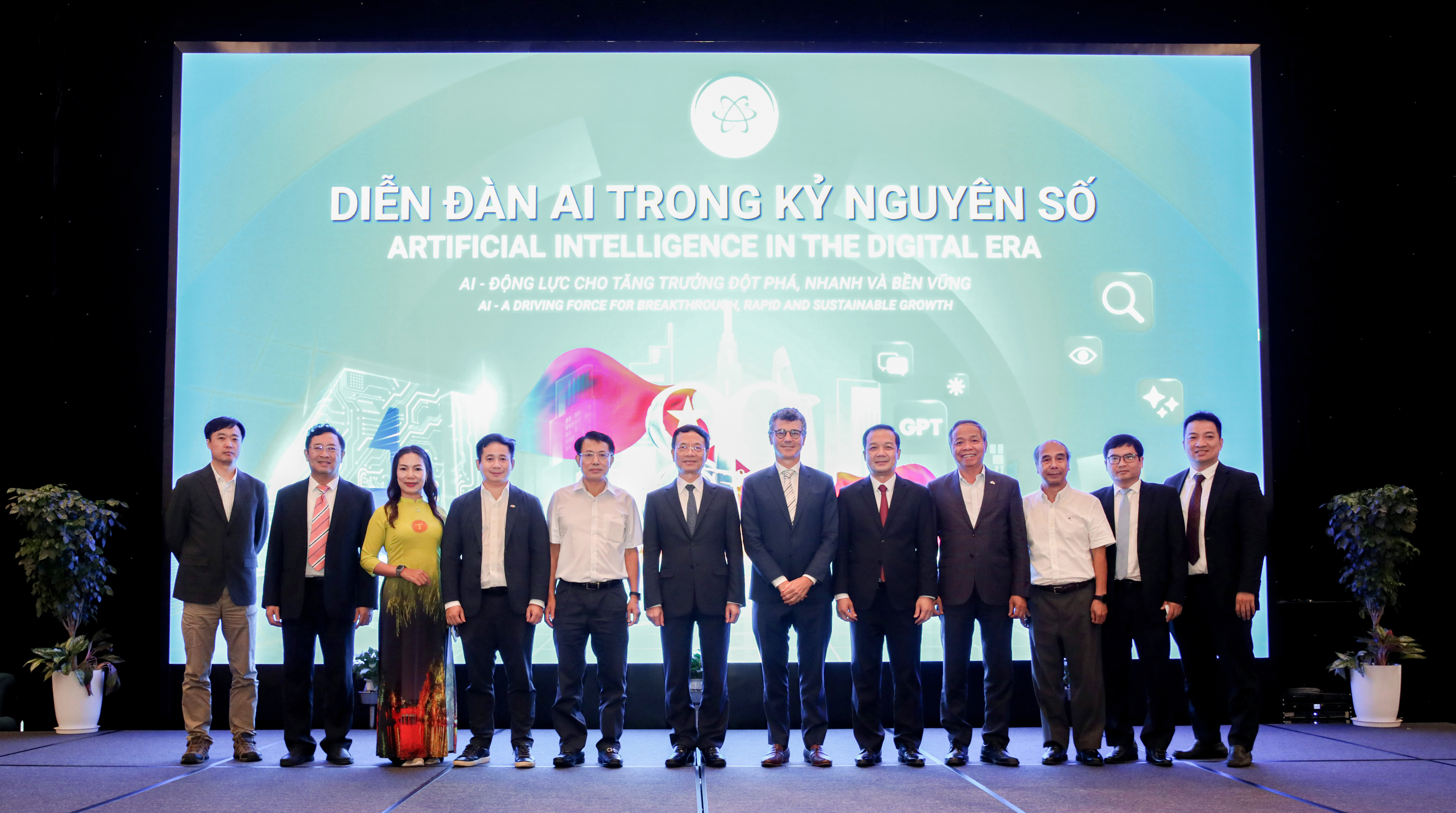Lợi thế của Việt Nam trong con đường phát triển AI là dữ liệu Việt, bài toán Việt - Nền tảng số hoá Bizcom