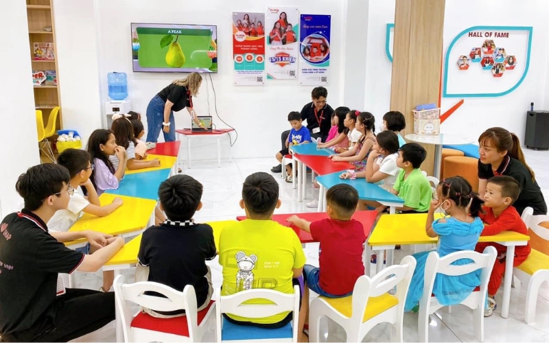Học viên đông nhưng quản lý rời rạc? Bizcom giúp trung tâm giáo dục của bạn bứt phá mạnh mẽ
