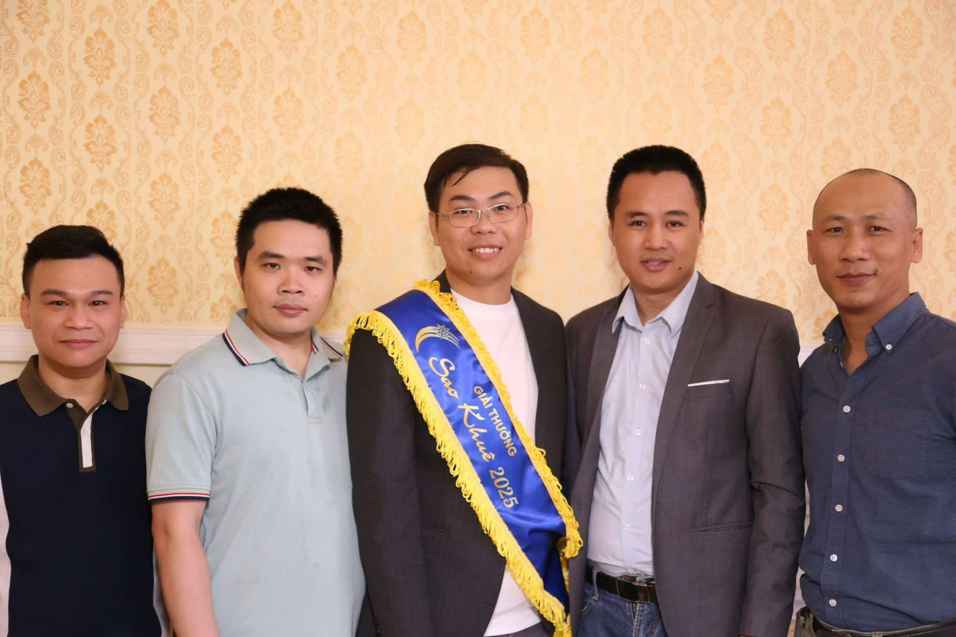 Bizcom